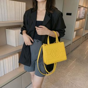 PU Plaid Shoulder Bag with Zipper Closure and Small Square Design