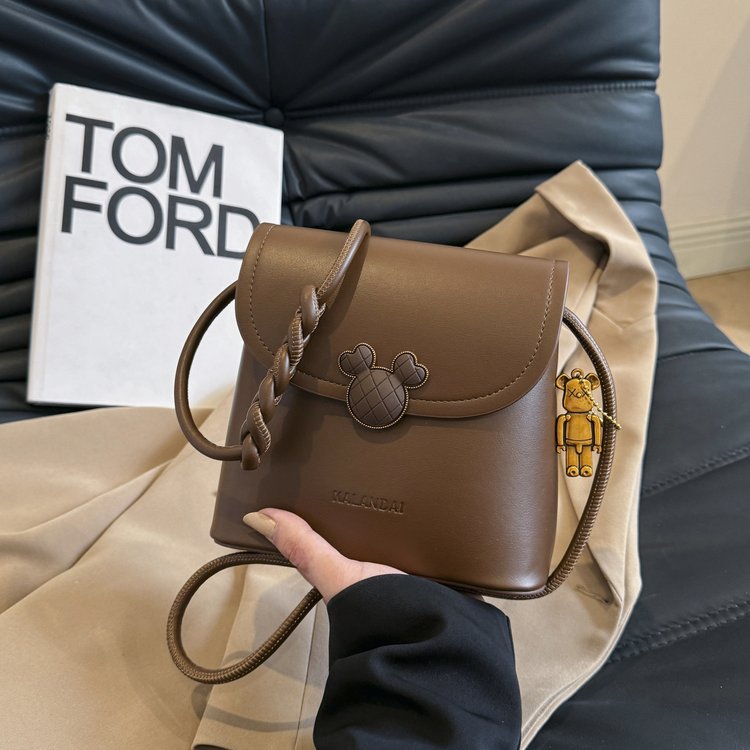 2025 Spring PU Bucket Bag with Stitching and Flap Closure - Image 2