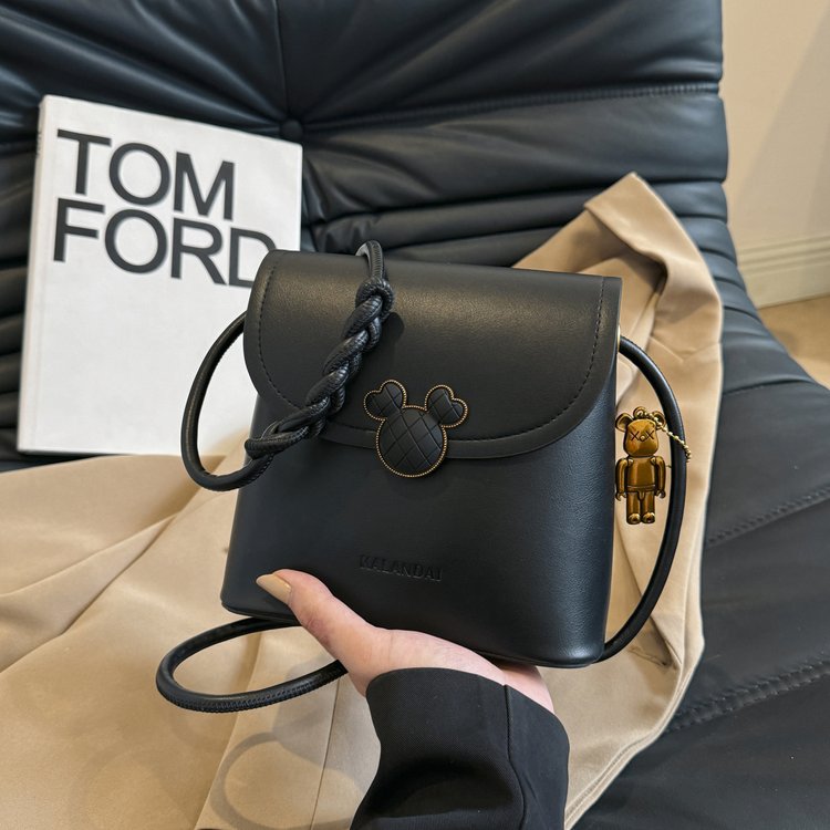 2025 Spring PU Bucket Bag with Stitching and Flap Closure - Image 3