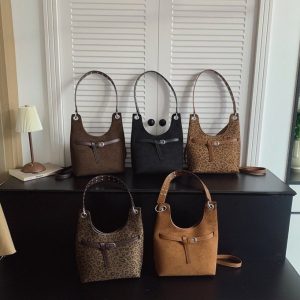 Leopard Print Underarm Shoulder Crossbody Bag with Rivets
